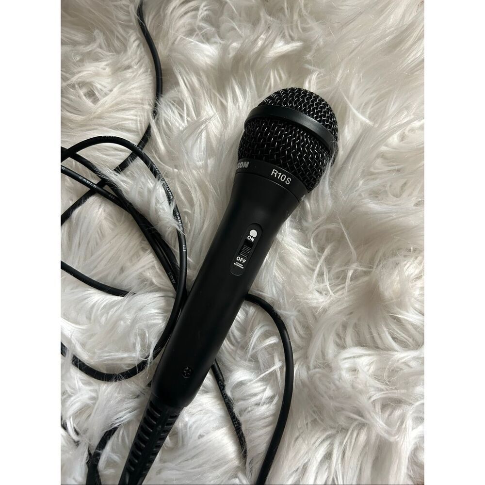 Samson R10S Dynamic Cable Microphone Multimedia Karaoke